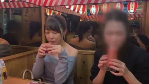 合コン後、歯科衛生士女子大生とトイレで過激プレイ！フェラ＆オナニーで性欲爆発！