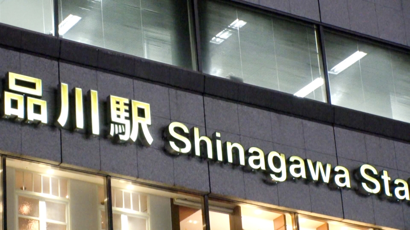 仕事できそうなOLが巨根ピストンで大絶叫！蒸れたストッキングを破いて…